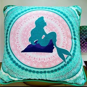 🧜‍♀️Disney The Little Mermaid Ariel themed Pillow 🌊🐚
